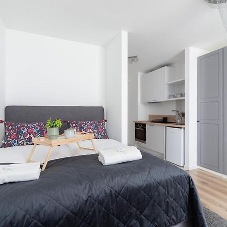 Elegant Pet-Friendly Studio In Krakow By Noclegi Renters Exteriér fotografie